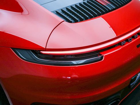 Certified 2022 Porsche 911 Carrera S RWD image 15