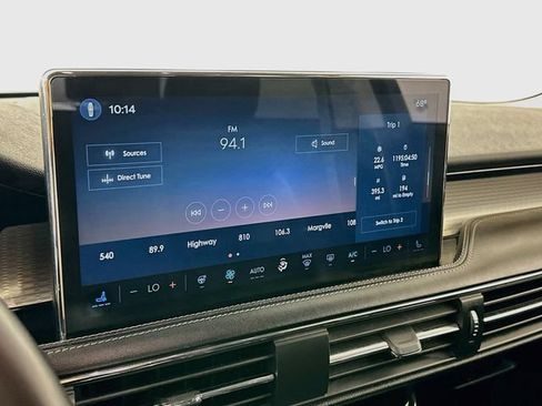 Certified 2023 Lincoln Corsair AWD w/ Equipment Group 101A image 15