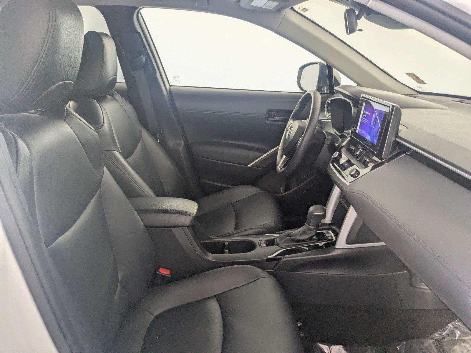 Certified 2023 Toyota Corolla Cross LE FWD image 30