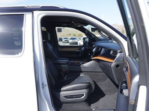 Certified 2024 Jeep Grand Wagoneer L Series III AWD/4WD image 28