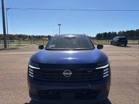 New 2026 Nissan Kicks SR image 6