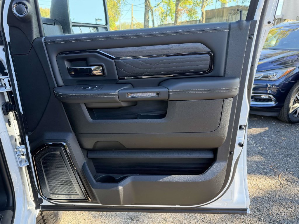 New 2027 RAM 3500 Limited AWD/4WD image 8