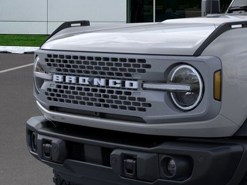 New 2026 Ford Bronco Badlands image 19