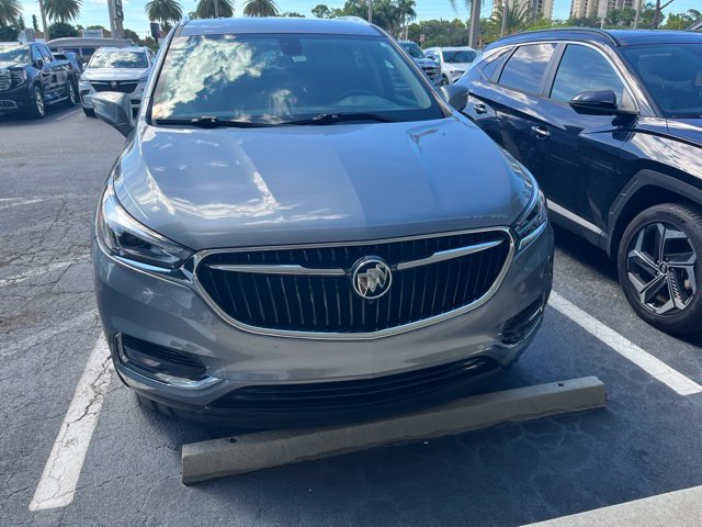 Certified 2021 Buick Enclave Essence w/ LPO, Touring Package FWD image 2