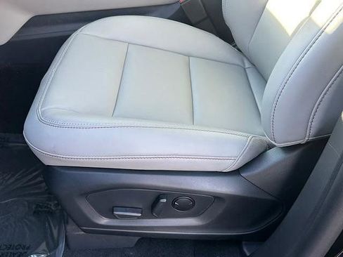 New 2025 Ford Explorer Active w/ Active Comfort Package image 9