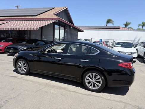 Used 2011 INFINITI M37 w/ Premium Pkg RWD image 12