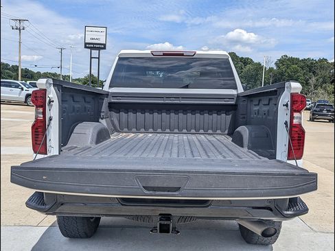 Used 2024 Chevrolet Silverado 2500 Custom w/ Custom Value Package AWD/4WD image 15