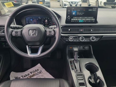 Used 2024 Honda Civic Touring image 12