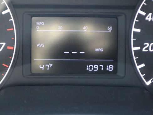 Used 2019 Nissan Sentra S image 28