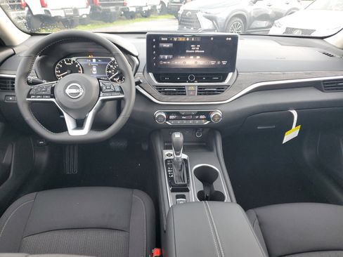 New 2025 Nissan Altima 2.5 SV w/ SV Premium Package image 12