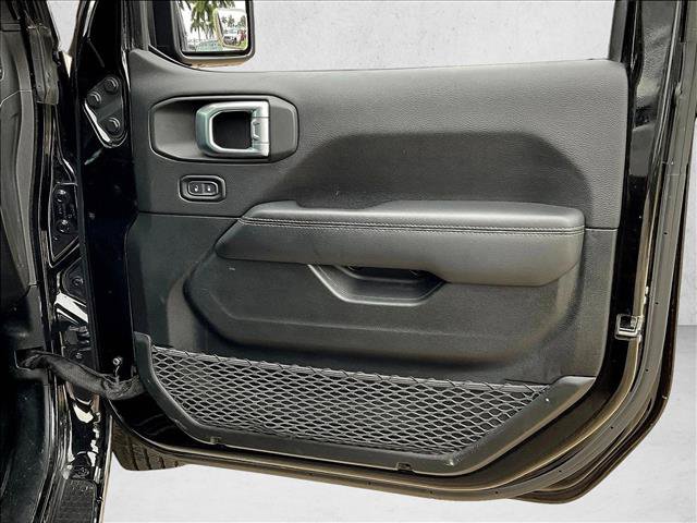 Used 2021 Jeep Gladiator Overland w/ Popular Equipment Package AWD/4WD image 14