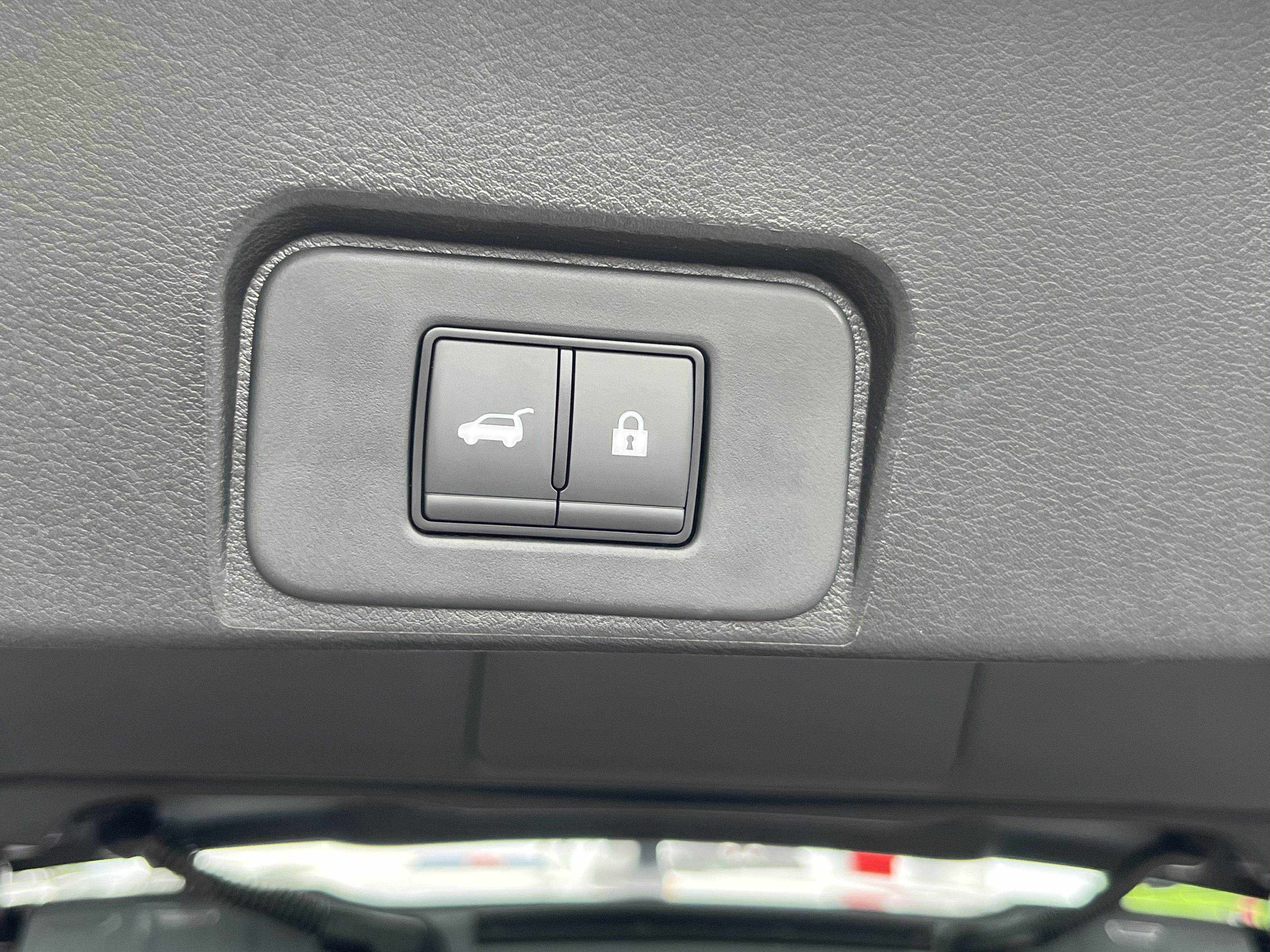 Used 2026 Nissan Rogue SV w/ Cold Weather Package AWD/4WD image 8
