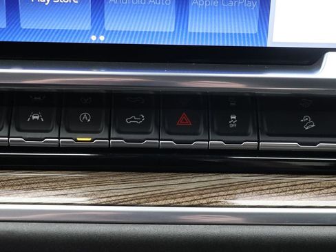 Used 2022 Chevrolet Silverado 1500 LT image 27