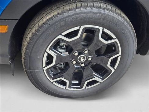 New 2025 Ford Bronco Sport Outer Banks w/ Outer Banks Tech Package+ image 9