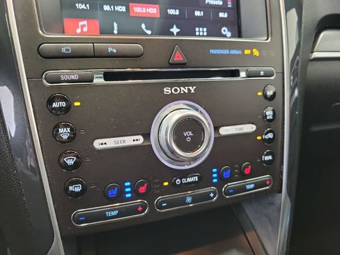 Used 2017 Ford Explorer Sport w/ Equipment Group 401A AWD/4WD image 30
