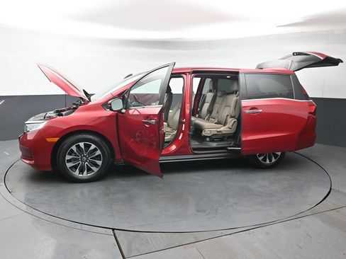 Used 2024 Honda Odyssey EX-L image 46