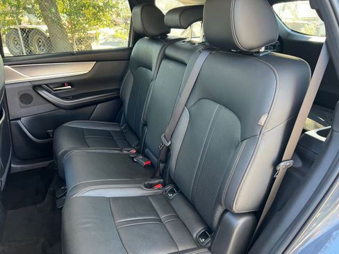 Used 2025 MAZDA CX-70 3.3 Turbo w/ Preferred Package image 42