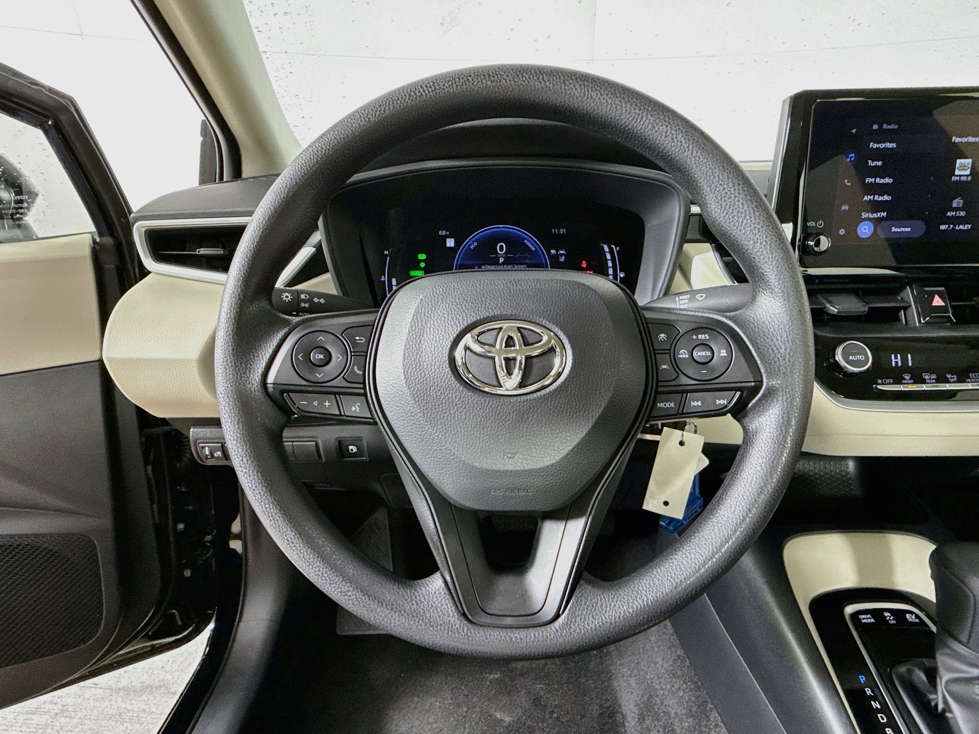 Used 2026 Toyota Corolla LE FWD image 11