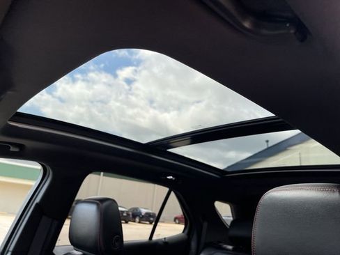 Used 2023 Chevrolet Equinox RS w/ RS Leather Package image 23