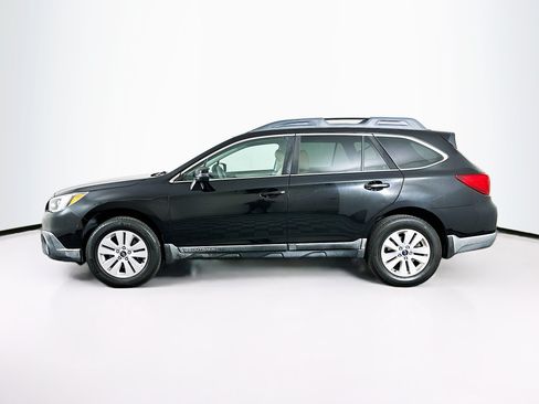 Used 2017 Subaru Outback 2.5i Premium AWD/4WD image 4