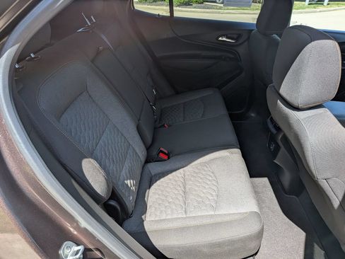 Used 2020 Chevrolet Equinox LT FWD image 30