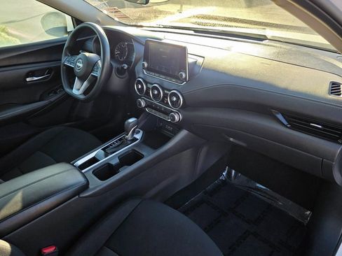 Used 2024 Nissan Sentra SV image 7