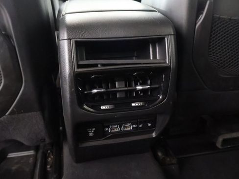 Used 2023 Jeep Grand Cherokee Limited AWD/4WD image 50