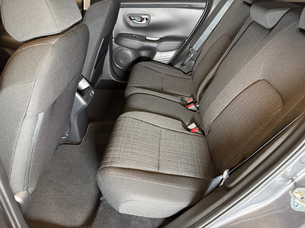 Used 2025 Honda HR-V LX image 21
