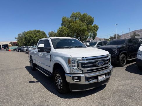 Used 2022 Ford F250 Lariat w/ Lariat Value Package AWD/4WD image 2