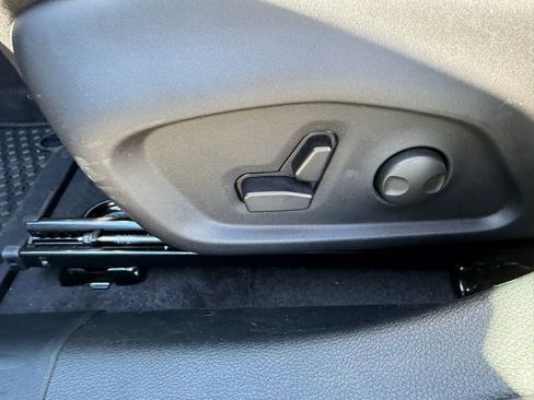 New 2026 Jeep Compass Latitude AWD/4WD image 16