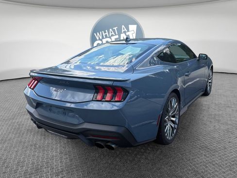 Used 2024 Ford Mustang GT Premium RWD image 3