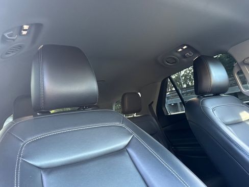 Certified 2022 Ford Explorer XLT w/ Equipment Group 202A image 18