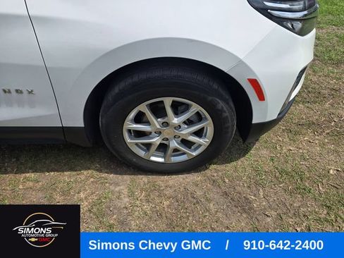 Used 2022 Chevrolet Equinox LT FWD image 10