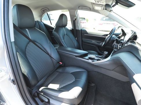 Used 2023 Toyota Camry SE FWD image 27