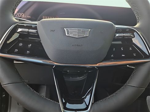 New 2025 Cadillac Optiq Sport 1 image 30