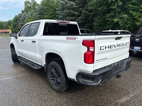 Used 2019 Chevrolet Silverado 1500 LT Trail Boss AWD/4WD image 4