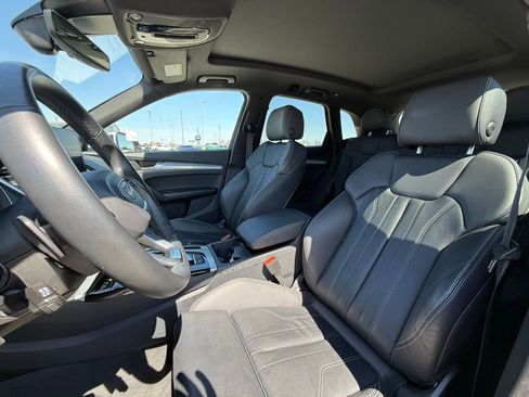 Used 2025 Audi Q5 2.0T Premium image 28