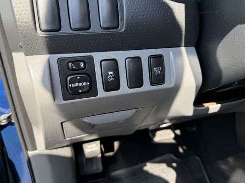 Used 2014 Toyota Tacoma 4x4 Access Cab w/ SR5 Package image 16