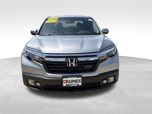 Used 2019 Honda Ridgeline Sport image 3