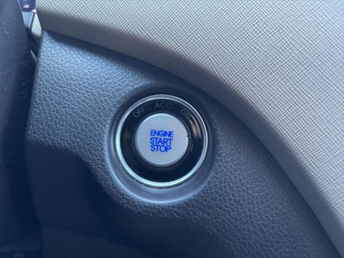 Used 2018 Hyundai Santa Fe SE image 21