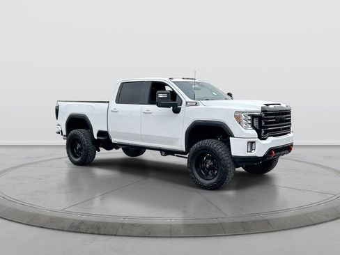 Used 2021 GMC Sierra 2500 AT4 w/ AT4 Premium Plus Package AWD/4WD image 2