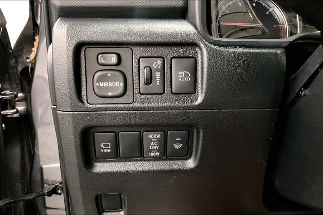 Used 2023 Toyota 4Runner Limited AWD/4WD image 35