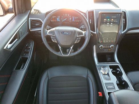 Used 2022 Ford Edge ST-Line w/ Class II Trailer Tow Package image 11