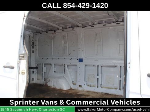 Used 2016 Mercedes-Benz Sprinter 2500 image 43