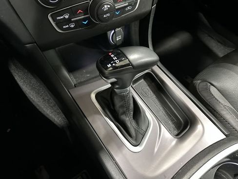 Used 2022 Dodge Charger SXT w/ Plus Group image 24