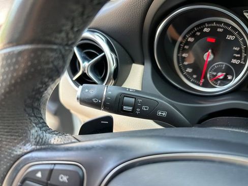 Used 2018 Mercedes-Benz GLA 250 image 24