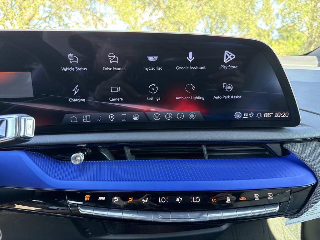 New 2027 Cadillac Optiq V w/ Deep Ocean Design Edition AWD/4WD image 23