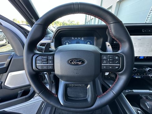 Used 2025 Ford F150 Raptor AWD/4WD image 19