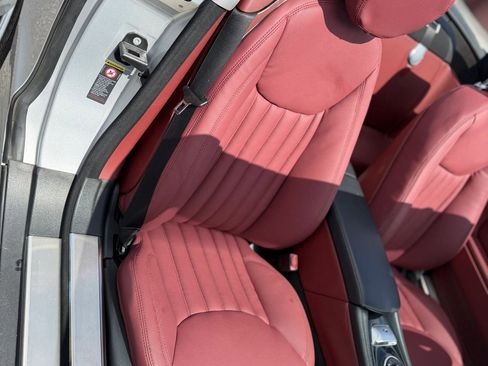 Used 2009 Mercedes-Benz SL 550 image 10