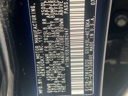 Used 2018 Toyota Avalon XLE image 29